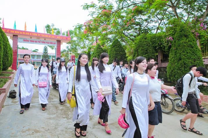 Học sinh Trường THPT Phan Đình Giót (Điện Biên) 