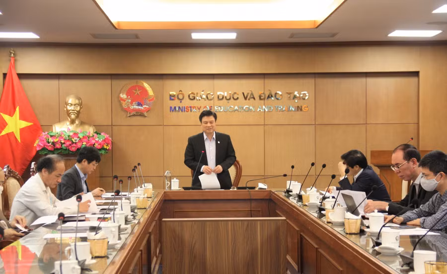 Thứ trưởng Bộ Giáo dục và Đào tạo Nguyễn Hữu Độ chủ trì kiểm tra trực tuyến tình hình thực hiện chương trình giáo dục phổ thông với Sở Giáo dục - Khoa học và công nghệ Bạc Liêu.