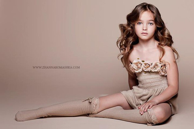 Bất ngờ với những hình ảnh hiện tại của người mẫu nhí Nga được ví von "đẹp hơn tranh vẽ" - Ảnh 3.