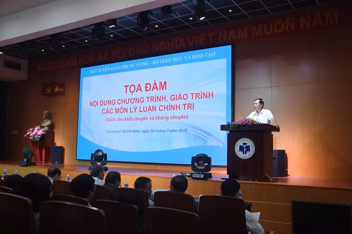  Tọa đàm nội dung chương trình, giáo trình các môn Lý luận chính trị ảnh 3