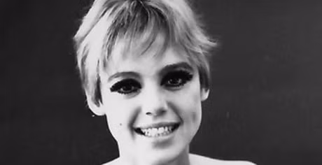 Cuoc doi ngan ngui day bat hanh cua my nhan dep nhat Hollywood - Anh 1