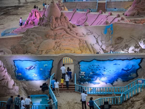 Độc đáo triển lãm nghệ thuật điêu khắc cát quốc tế 