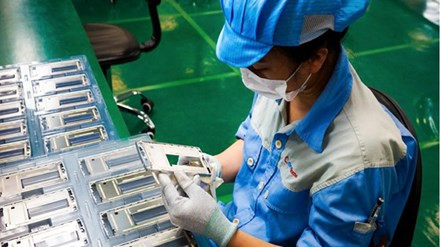 Cận cảnh nhà máy sản xuất Bphone