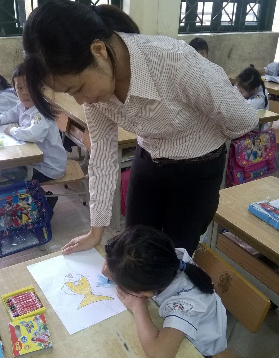 Nhờ nỗ lực của cô giáo, học trò nghèo Trường tiểu học Viên Sơn đã có đủ đồ dùng học Mỹ thuật Nhờ nỗ lực của cô giáo, học trò nghèo Trường tiểu học Viên Sơn đã có đủ đồ dùng học Mỹ thuật