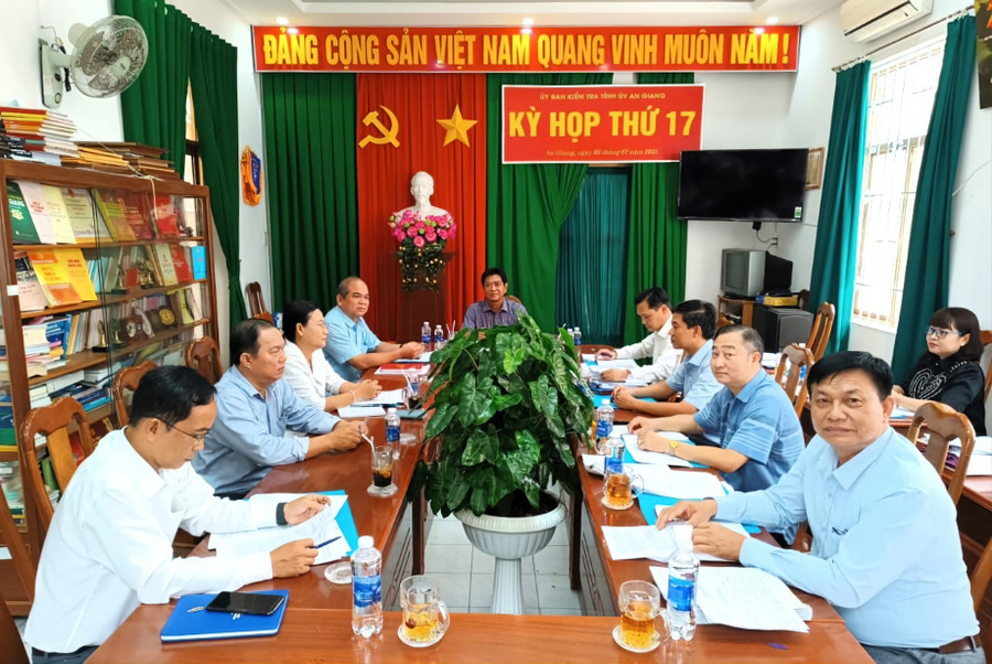 Quang cảnh kỳ họp. (Ảnh: Cổng TTĐT Đảng bộ tỉnh An Giang)