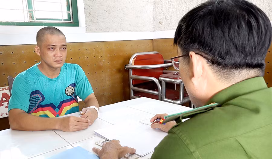 Cù Văn Nhớ khai nhận tại cơ quan Công an. (Ảnh: CACC)