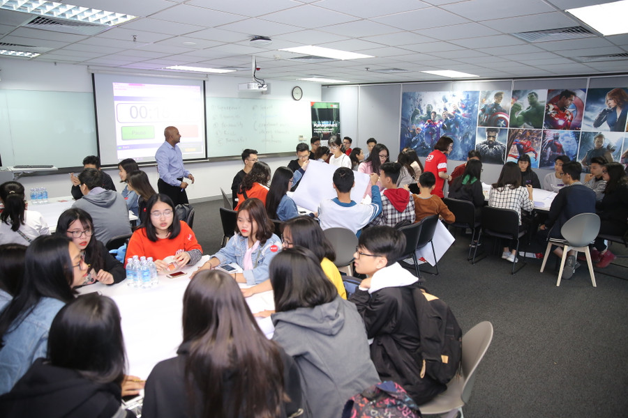 Các lớp học tương tác đều chật kín chỗ