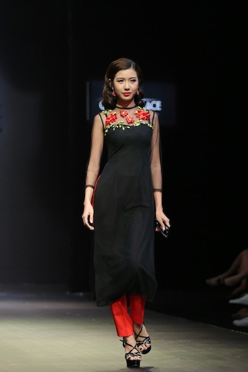 Á hậu Thúy Vân.