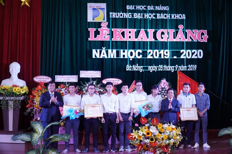 Trường ĐH Bách khoa (ĐH Đà Nẵng) đón gần 2.900 tân sinh viên