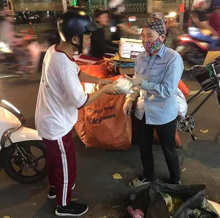 Hành động nhỏ, ý nghĩa lớn của học sinh Trung tâm GDTX Chu Văn An