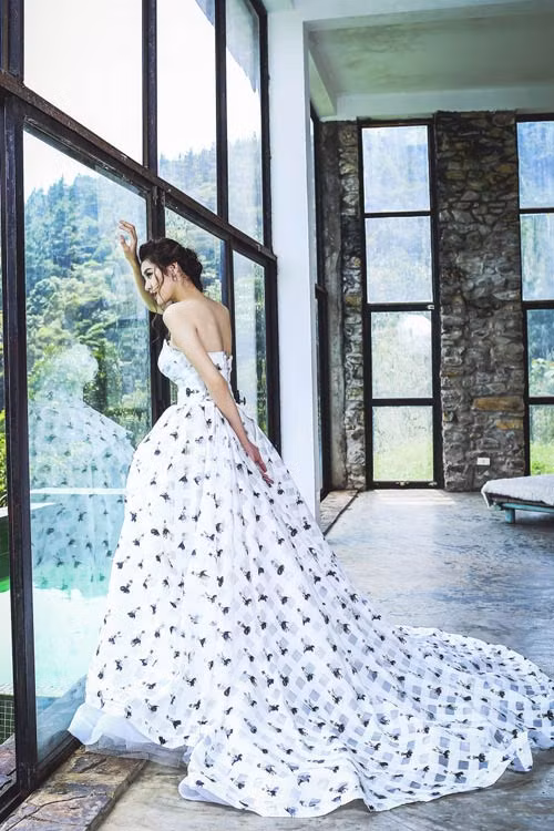 Siêu mẫu Phan Hà Phương tung ảnh cưới tuyệt đẹp - 9
