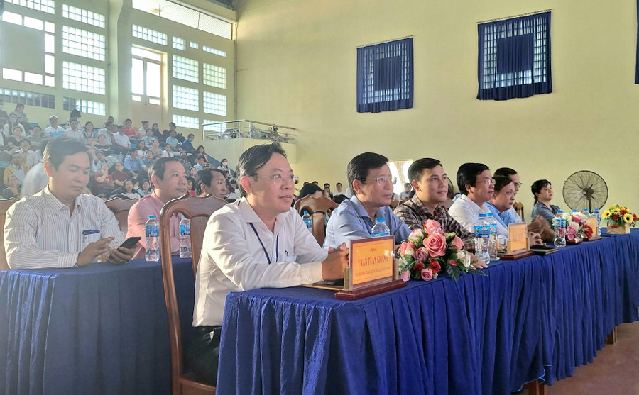 Đại biểu tham dự buổi tổng kết trao thưởng hội thi.