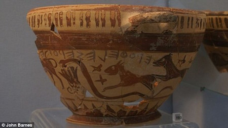 Chiếc cốc 2.600 tuổi mang bí mật của các chòm sao ảnh 2