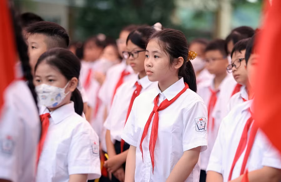 Mọi học sinh đều có quyền dự thi vào lớp 10 công lập. Ảnh: TG