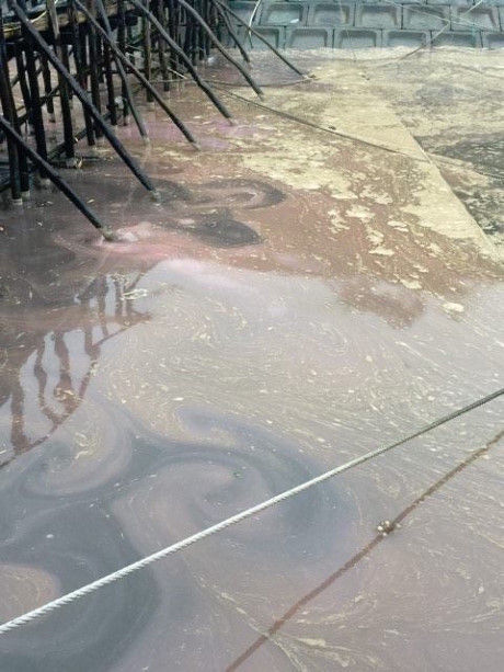 Kiem tra mau nuoc co vang do tai Vung Ang - Anh 2