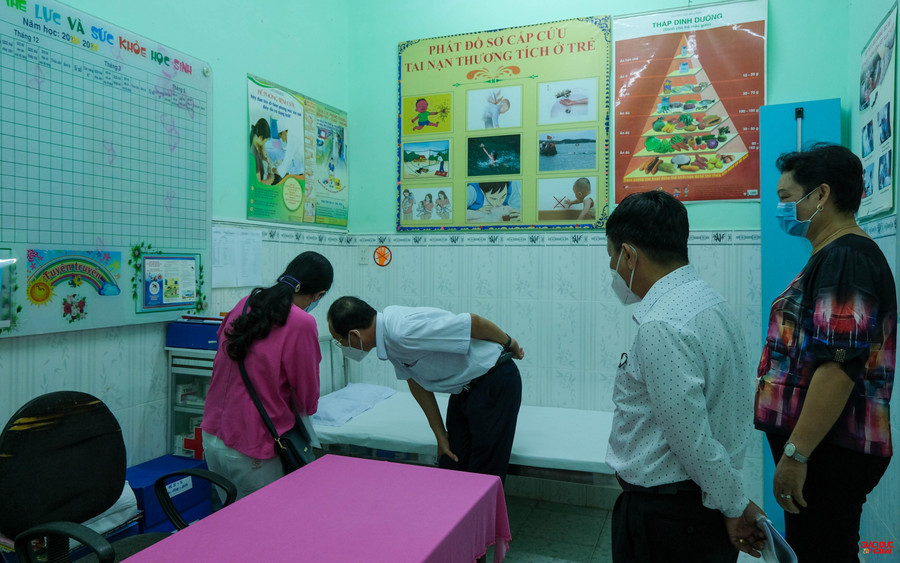 Ngành Giáo dục và Y tế Cần Thơ phối hợp kiểm tra công tác đảm bảo phòng chống dịch tại các cơ sở giáo dục. Ngành Giáo dục và Y tế Cần Thơ phối hợp kiểm tra công tác đảm bảo phòng chống dịch tại các cơ sở giáo dục.