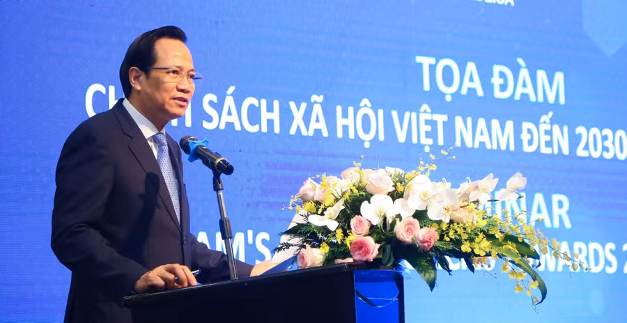 Bộ trưởng Bộ LĐ-TB&amp;XH Đào Ngọc Dung phát biểu tại tọa đàm.