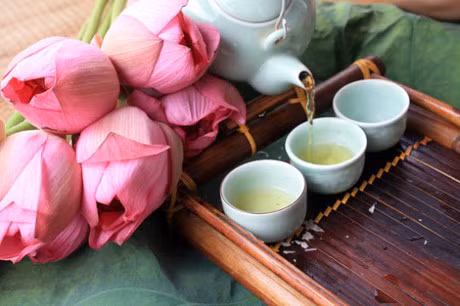 Hoa sen: Thuoc quy tu goc toi ngon - Anh 2