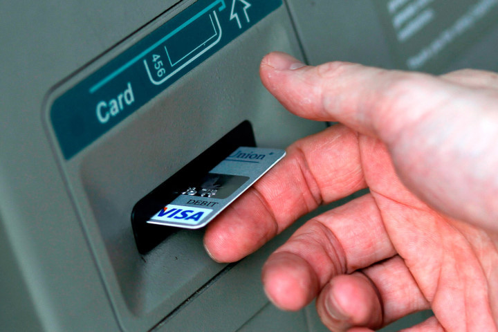 Những sự cố thường gặp khi sử dụng ATM và cách khắc phục
