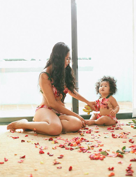 Mẹ Mai Thy là người lên ý tưởng cho bộ ảnh với thiên hướng hoang dã này