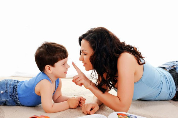 Tuyệt chiêu trị “bệnh” nói nhiều của trẻ ảnh 3