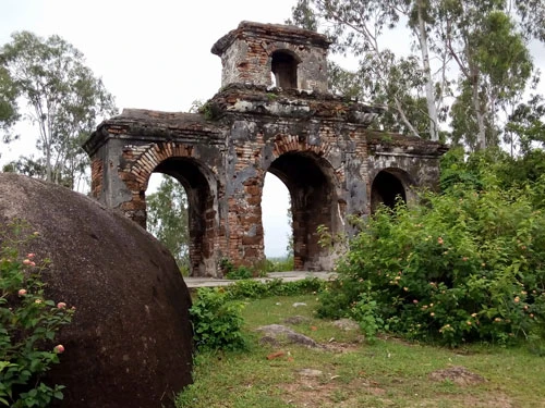 Vàng Hời đi ăn, ông hổ đi tu