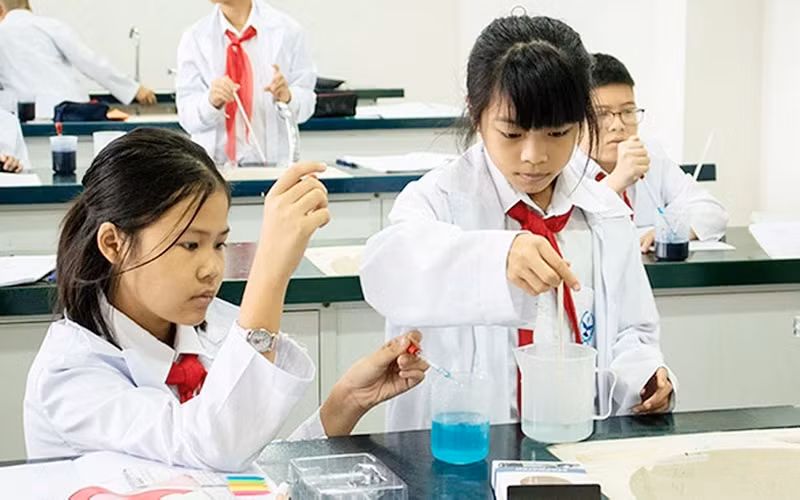 Học sinh được phát triển toàn diện thông qua phương thức đánh giá năng lực thực tế.