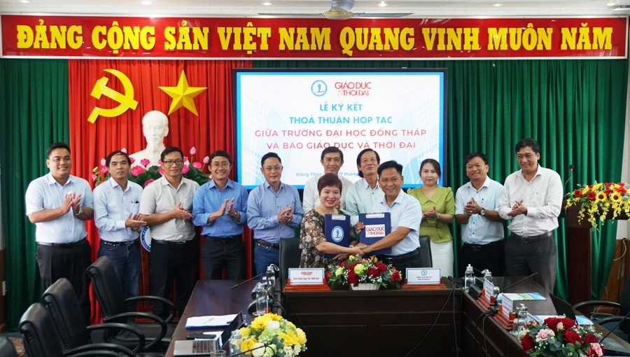 Lễ Ký kết thoả thuận hợp tác giữa Trường Đại học Đồng Tháp và Báo Giáo dục và Thời đại.