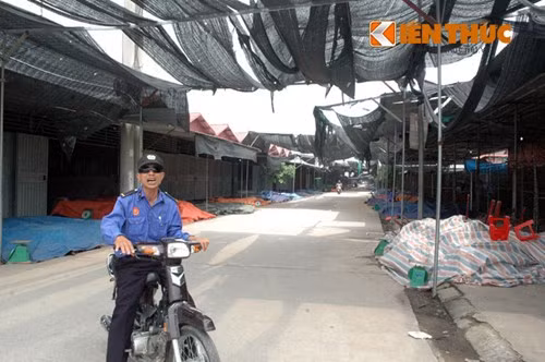 "Sau khi Hưng "sóc" bị bắt thì người thân trong gia đình ông này bảo vệ" - Ông Đắc cho biết.