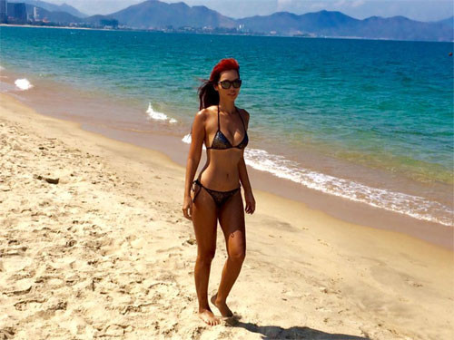 Khánh Thi - Phan Hiển tình tứ bên nhau ngày cuối tuần ảnh 13 Khánh Thi - Phan Hiển tình tứ bên nhau ngày cuối tuần - 13