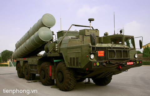 Gầm và bánh xe được thiết kế đặc biệt để có thể cơ động được trên nhiều địa hình