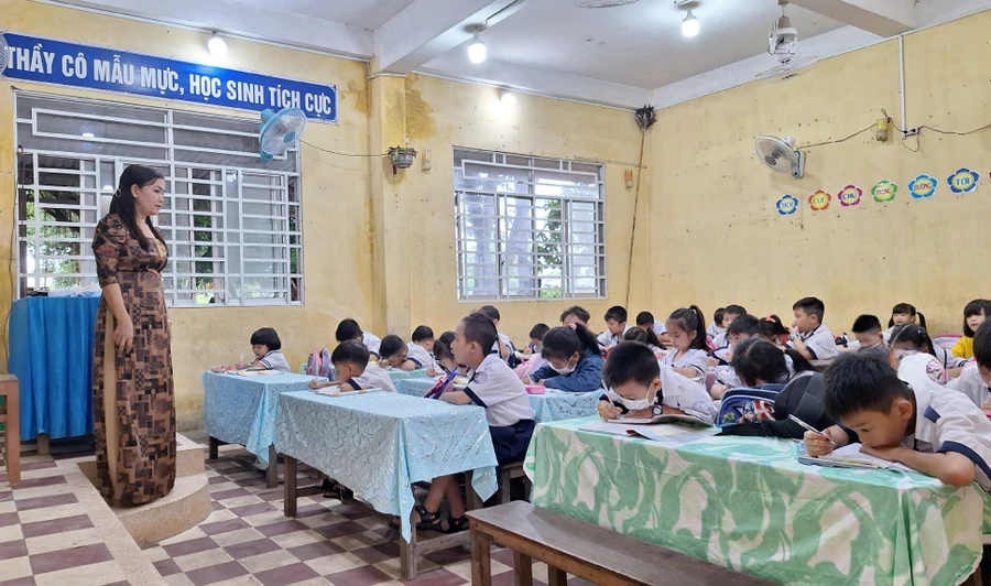 Ngành Giáo dục An Giang chấn chỉnh việc nuôi giữ, chăm sóc học sinh tiểu học ngoài giờ học chính khóa.