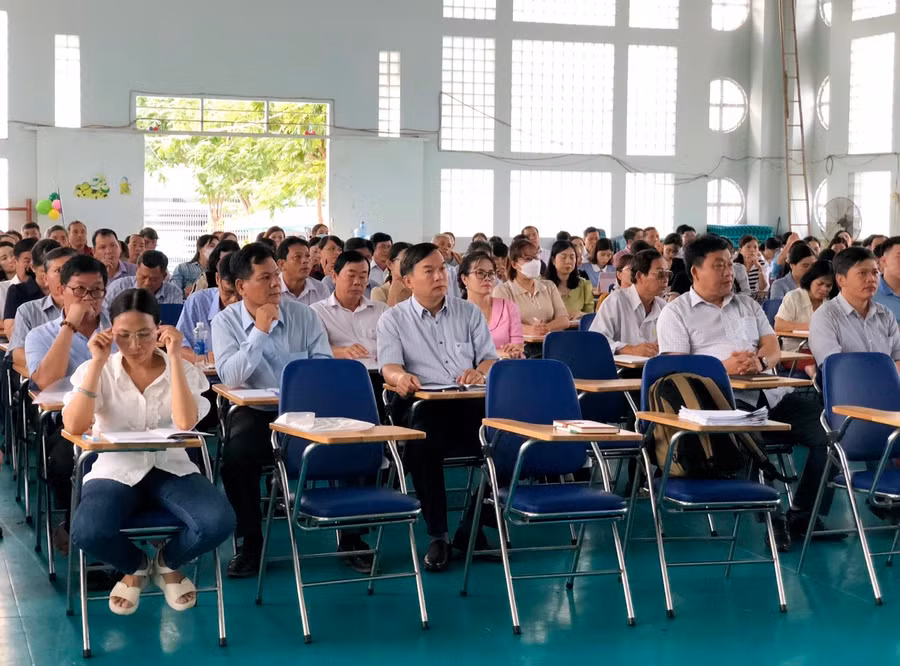 Đại biểu tham dự tập huấn.