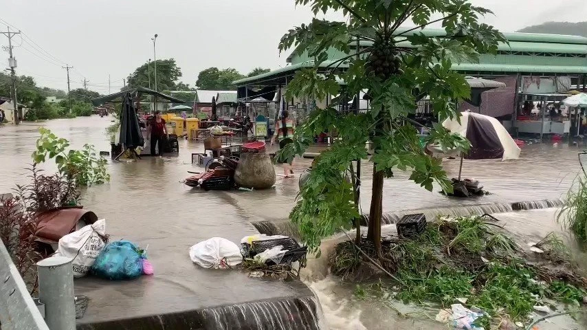 Mưa to gây lũ núi và sạt lở trên địa bàn xã Lương Phi (huyện Tri Tôn, tỉnh An Giang).