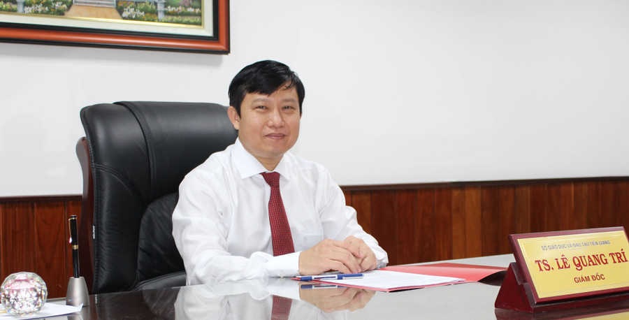 Ông Lê Quang Trí, Giám đốc Sở GD&ĐT Tiền Giang. Ông Lê Quang Trí, Giám đốc Sở GD&ĐT Tiền Giang.