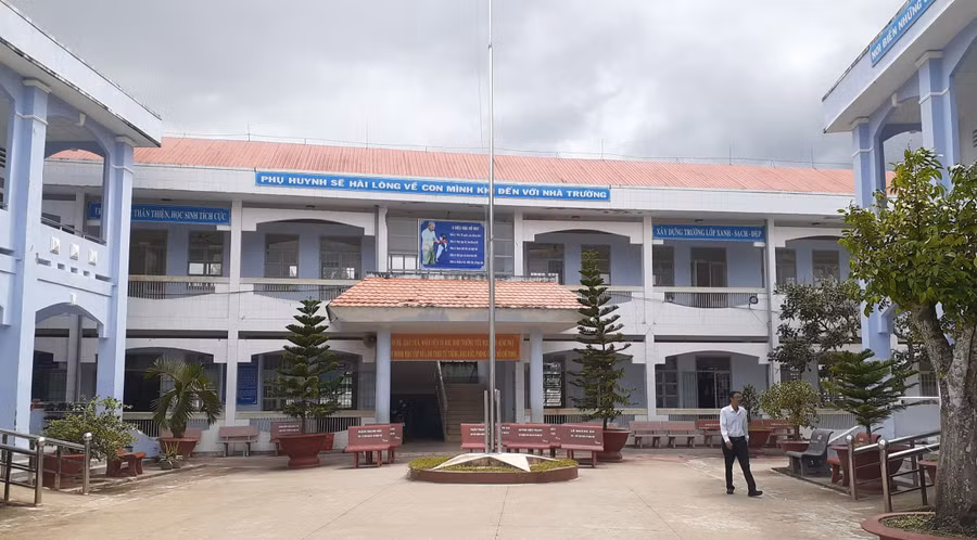 Trường Tiểu học Hưng Phú, huyện Mỹ Tú (Sóc Trăng) được xây dựng khang trang.