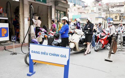 Không điều chỉnh giá xăng dầu trong những ngày nghỉ lễ