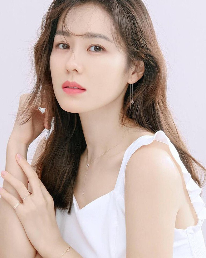 Son Ye Jin co cach duong da khac voi moi nguoi de giu gin nhan sac hinh anh 2 0_37.jpg