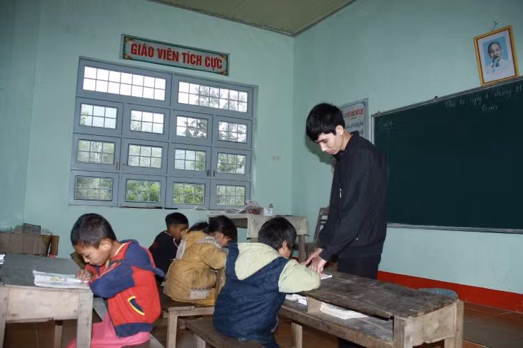 Lớp học giữa đại ngàn