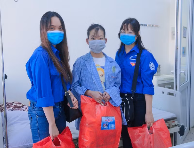 Sinh viên Đại học Quốc gia Hà Nội có nhiều hoạt động ý nghĩa trong mùa dịch Covid-19. Ảnh: TG