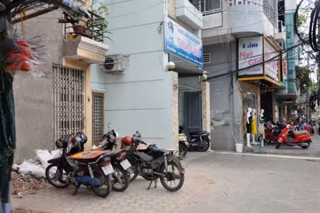 Via he truoc va sau 1 tuan ong Hai lien tuc xuong duong - Anh 15