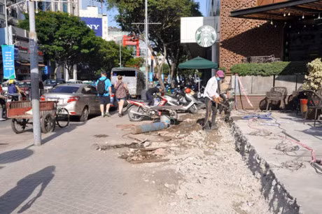 Via he truoc va sau 1 tuan ong Hai lien tuc xuong duong - Anh 13