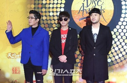 Sao Hàn khoe sắc trên thảm đỏ “Grammy phiên bản Hàn” ảnh 12 Sao Hàn khoe sắc trên thảm đỏ “Grammy phiên bản Hàn” ảnh 12