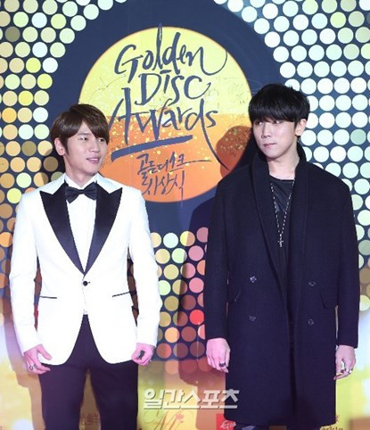 Sao Hàn khoe sắc trên thảm đỏ “Grammy phiên bản Hàn” ảnh 14 Sao Hàn khoe sắc trên thảm đỏ “Grammy phiên bản Hàn” ảnh 14