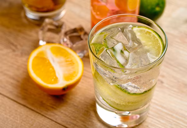 151127gintonic01-798d2