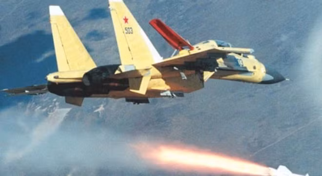 Tiêm kích “hổ mang chúa” bảo vệ vùng biển, vùng trời Tổ quốc