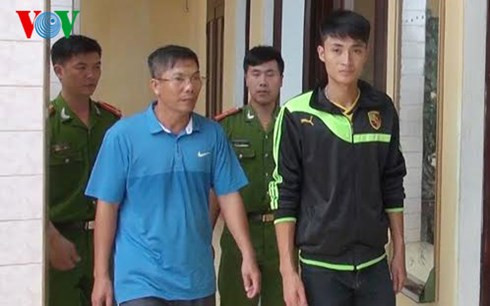 truy duoi tai xe bo tron khi gay tai nan khien hoc sinh tu nan hinh 0