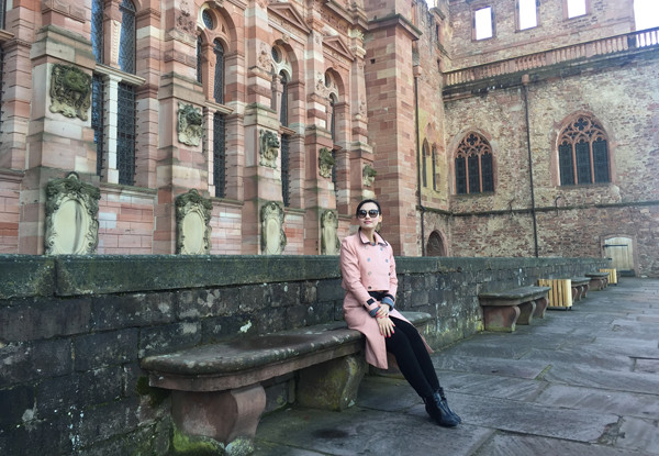 Chuyến đi diễn ra khi Lã Thanh Huyền vừa hoàn thành bộ phim điện ảnh lịch sử “Người trở về” nên cũng có thể coi đây là thời gian để người đẹp nghỉ ngơi, nạp năng lượng. Chuyến đi diễn ra khi Lã Thanh Huyền vừa hoàn thành bộ phim điện ảnh lịch sử “Người trở về” nên cũng có thể coi đây là thời gian để người đẹp nghỉ ngơi, nạp năng lượng.