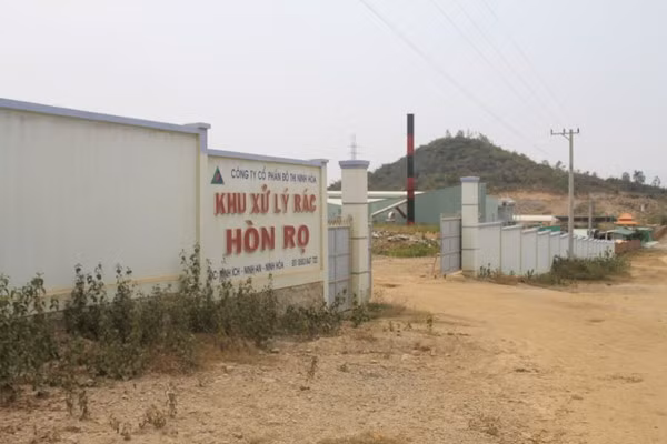 Chuyện lạ ở Khánh Hòa: Cả làng "bắt tạm giam" xe rác hơn 1 tháng trời ảnh 5