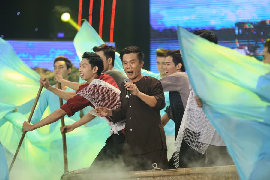 Vân Quang Long bị loại khỏi cuộc thi sau tai nạn giao thông ảnh 8